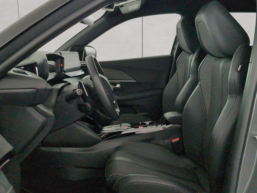 Peugeot 2008 BlueHDi 130 EAT8 GT