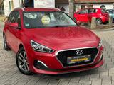 Hyundai i30 cw 1.6 CRDi Trend AUTOMATIK+LED+NAVI+KAMERA - Hyundai i30: Cw Crdi