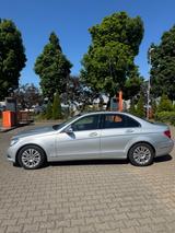 Mercedes-Benz C 180 CGI BlueEFFICIENCY ELEGANCE - Mercedes-Benz C-Klasse: Elegance
