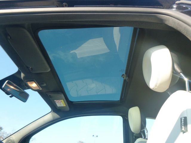 Fahrzeugabbildung Fiat 500 DolceVita >PAN/Navi/PDC/Teilleder<