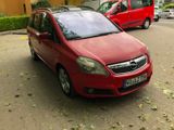 Opel Zafira 1.9 CDTI Cosmo 150 PS *Panorama-Dach* - Opel Zafira mit Diesel-Antrieb: Kombi, 1.9