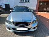 Mercedes-Benz E 200 T CDI Elegance | Leder | Panorama | Navi - Mercedes-Benz E 200 mit Diesel-Antrieb: Kombi, Schaltgetriebe