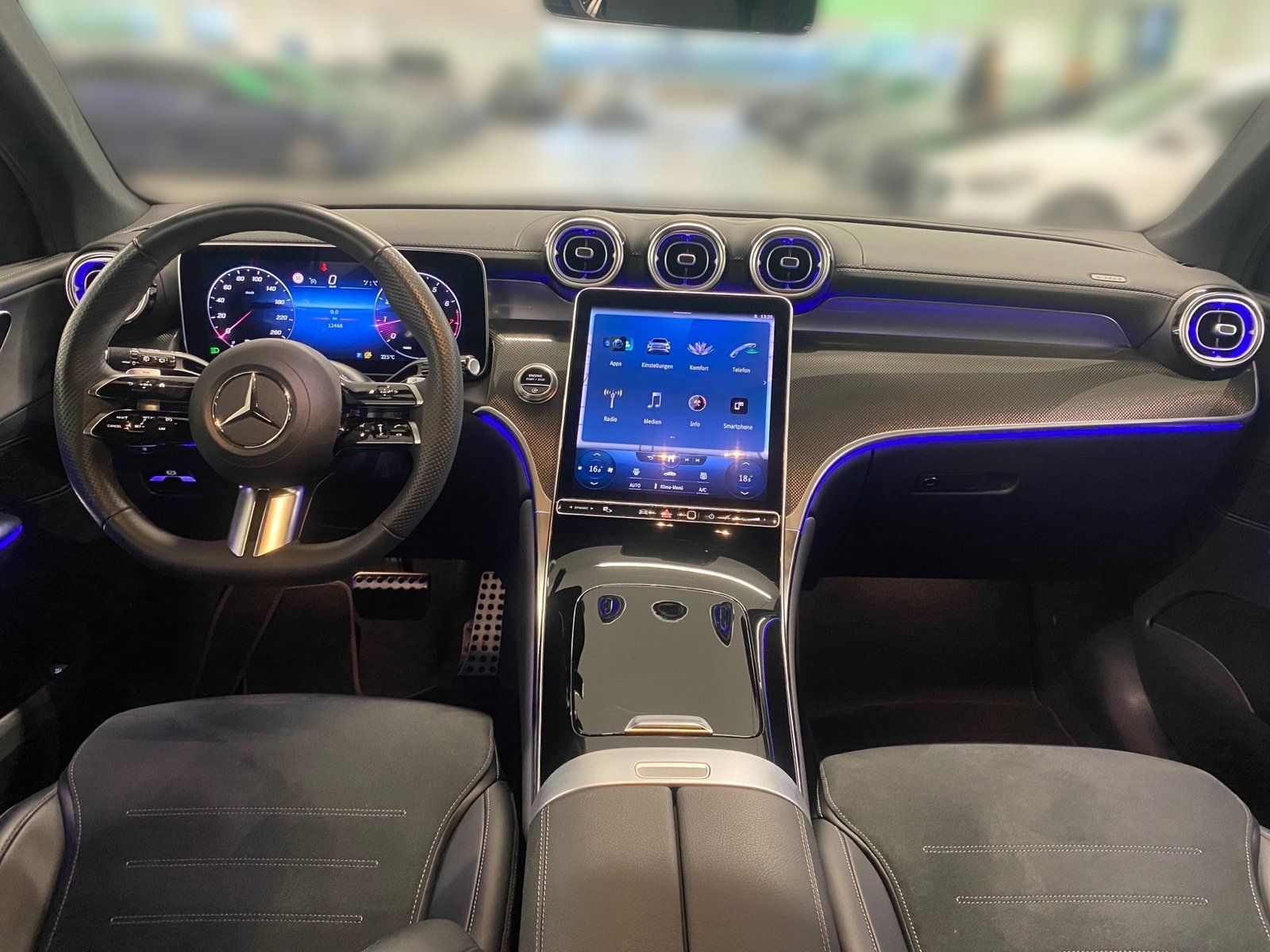 Fahrzeugabbildung Mercedes-Benz GLC 300 4M AMG*AHK*Totwinkel*Kamera*Memory*LED*