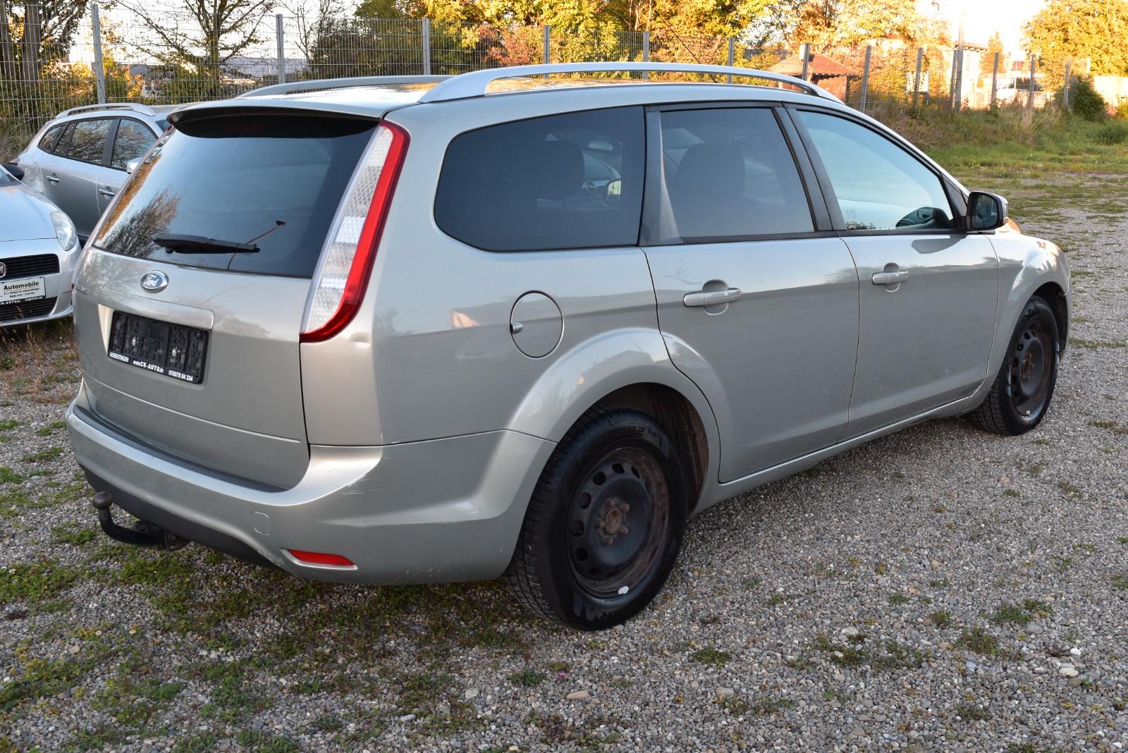 Ford Focus 2010 — photo 7