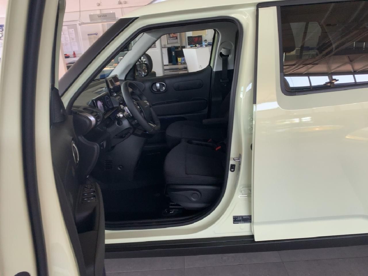Fahrzeugabbildung Hyundai INSTER Elektro 71 kW FWD Trend