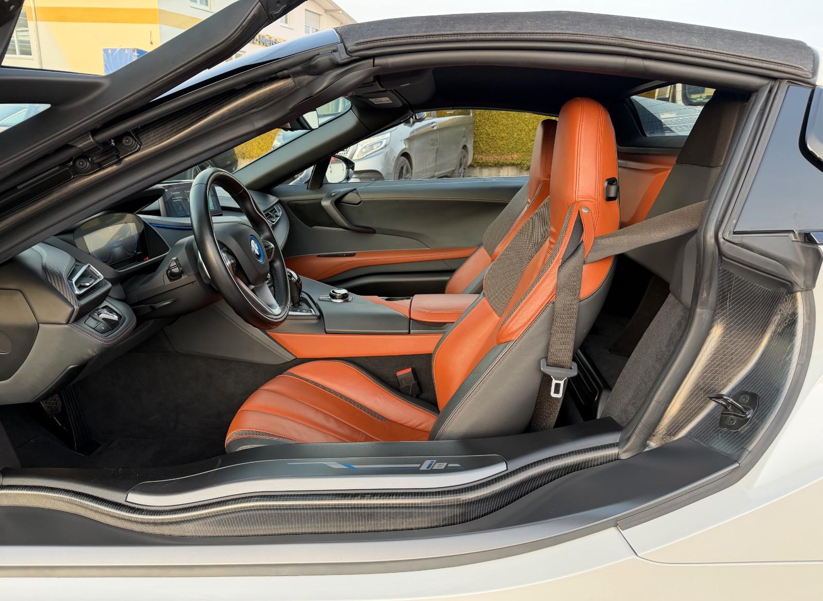 BMW i8 Roadster