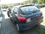 Peugeot 206 1.1 - gebrauchte Peugeot 206 aus dem Jahr 2000