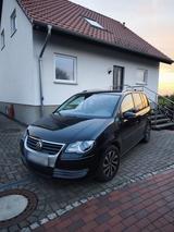 Volkswagen Vw Touran 1.6 Freestyle - Volkswagen Touran Freestyle mit Benzin-Antrieb