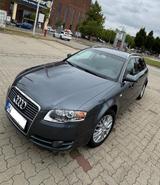 Audi A4 1.6 Avant -93500 km, Infotainment, 1,6 l Moto - Audi A4 mit Benzin-Antrieb: Kombi, 1.6