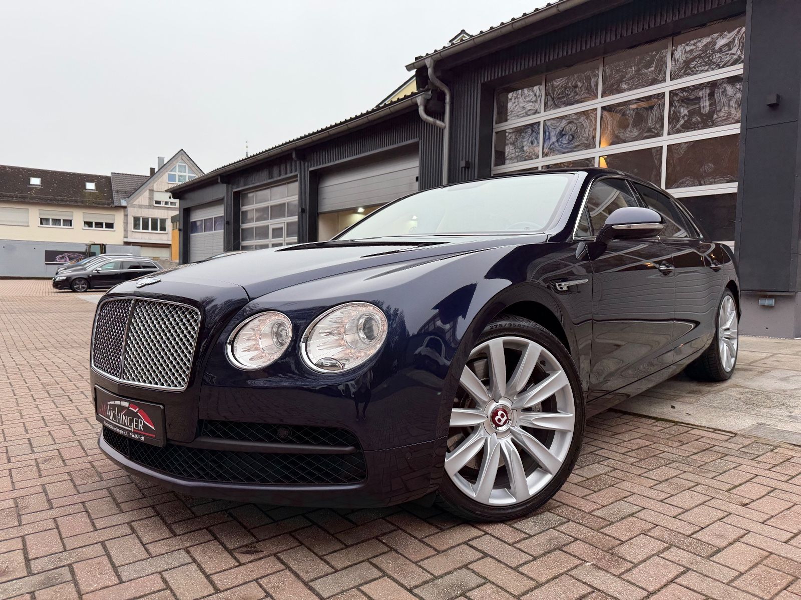 BENTLEY Flying Spur