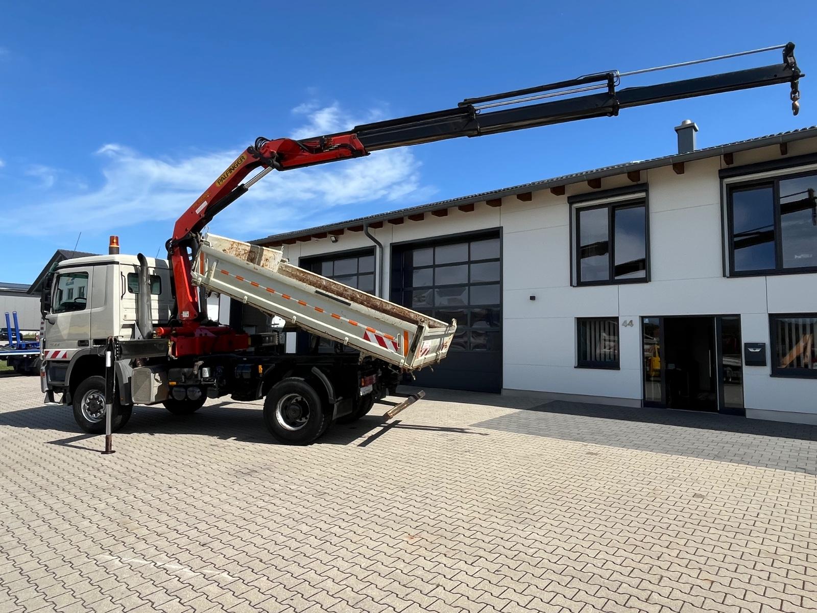 Mercedes-Benz Actros 1844 MP2 Kipper Palfinger PK 15002 Kran