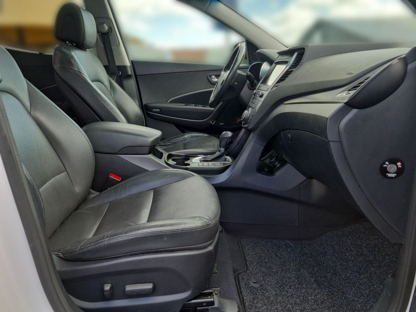 Fahrzeugabbildung Hyundai SANTA FE 2.2 CRDi 4WD AT Premium