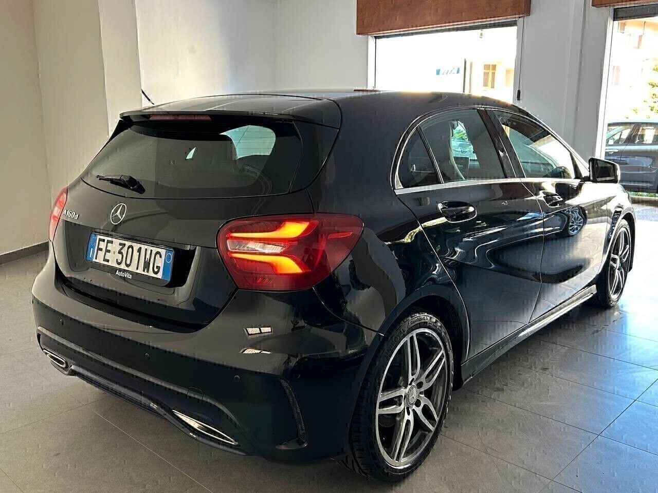 MERCEDES-BENZ Mercedes-benz A 160 d Premium