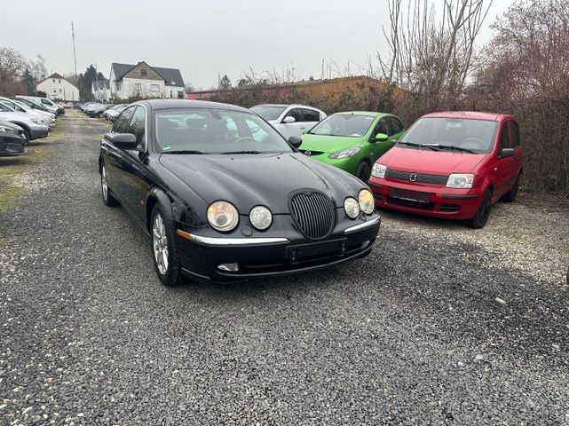 Jaguar S-Type 3.0 V6 Executive