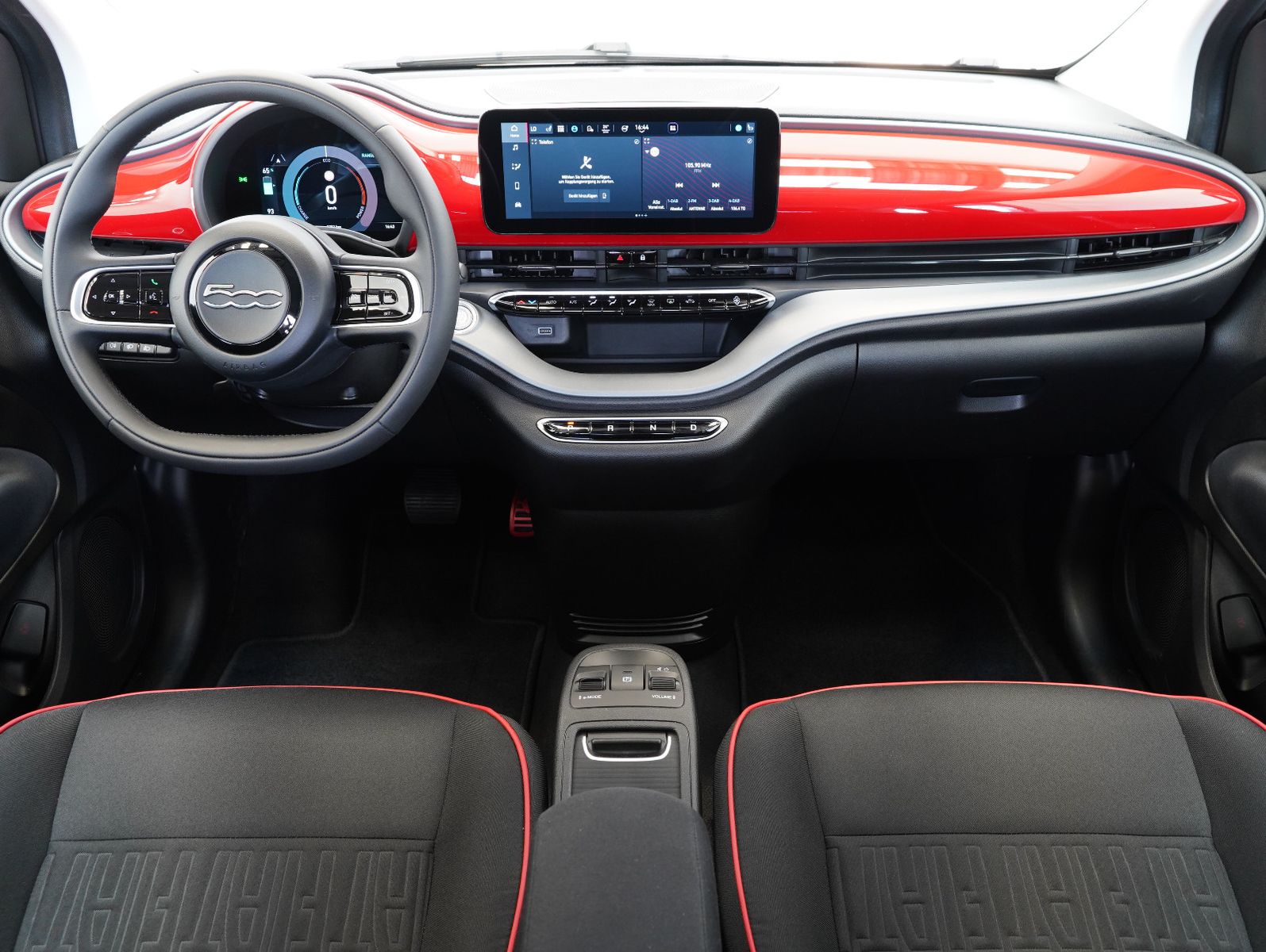 Fahrzeugabbildung Fiat 500e Red 70KW/23,8kWh/DC-LADEN/KAMERA
