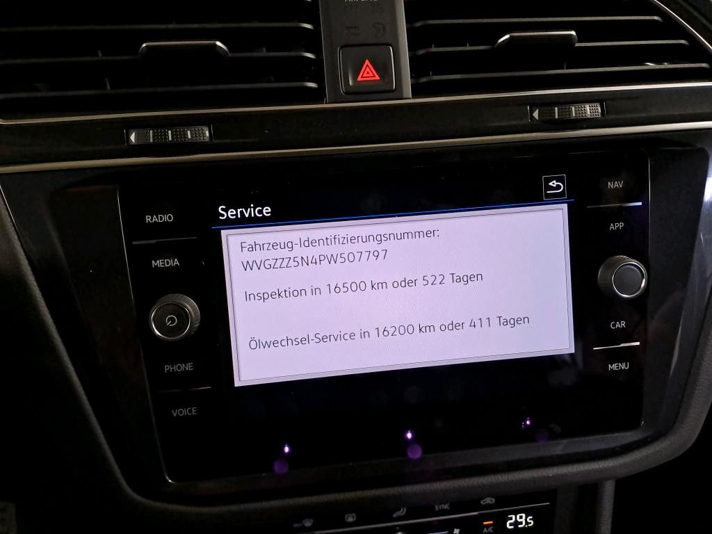 Fahrzeugabbildung Volkswagen Tiguan Life TDI DSG AHK NAVI KAMERA LED ACC GJ