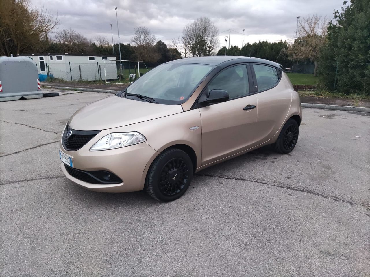 LANCIA Ypsilon