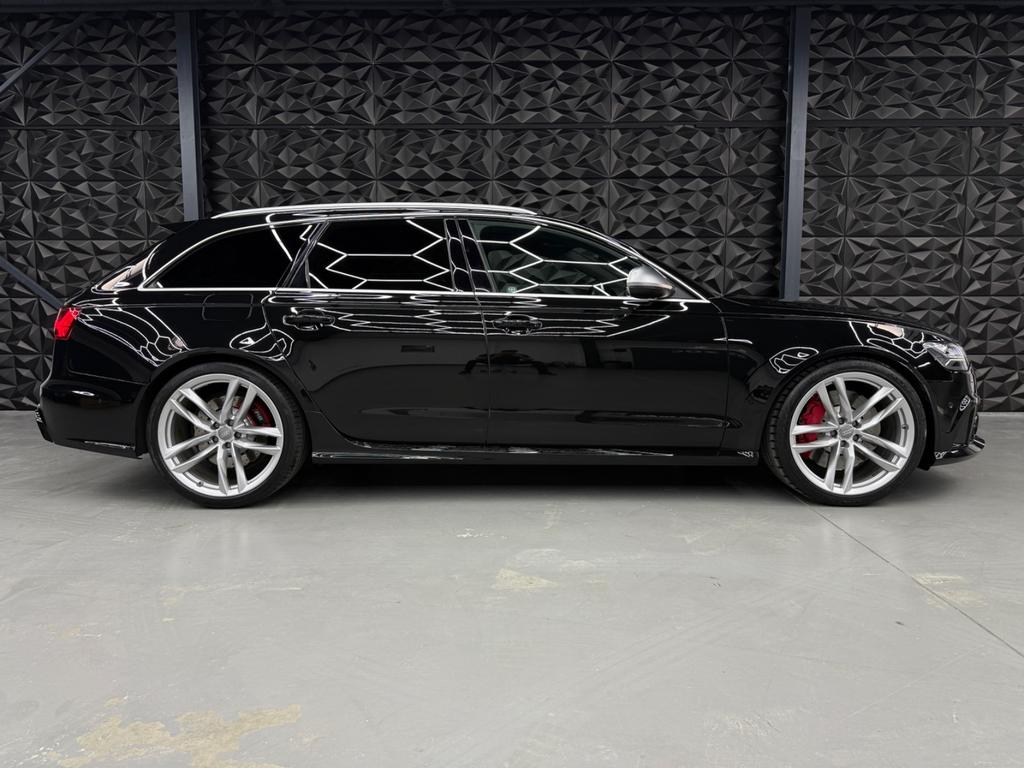 Audi RS6 4.0 TFSI quattro, Foto 12 von 50