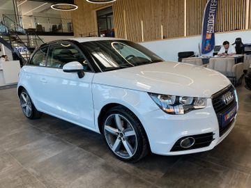Audi A1 ambition *NAVI*PDC*SZHZ*KLIMA*SPORTFAHRWERK*