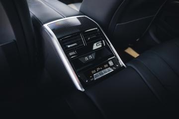 2021 Alpina B8 — миниатюра 24