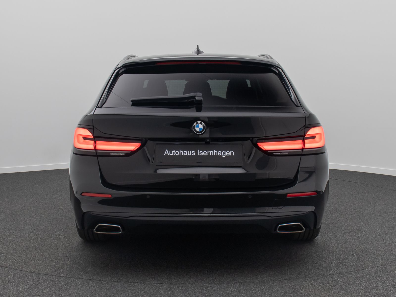 Fahrzeugabbildung BMW 520d xD Kamera HUD DAB Alarm Sport Fernlichtassi