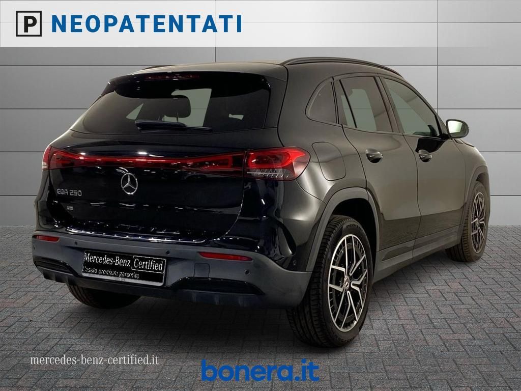Mercedes-Benz Mercedes EQA Premium imagem 3