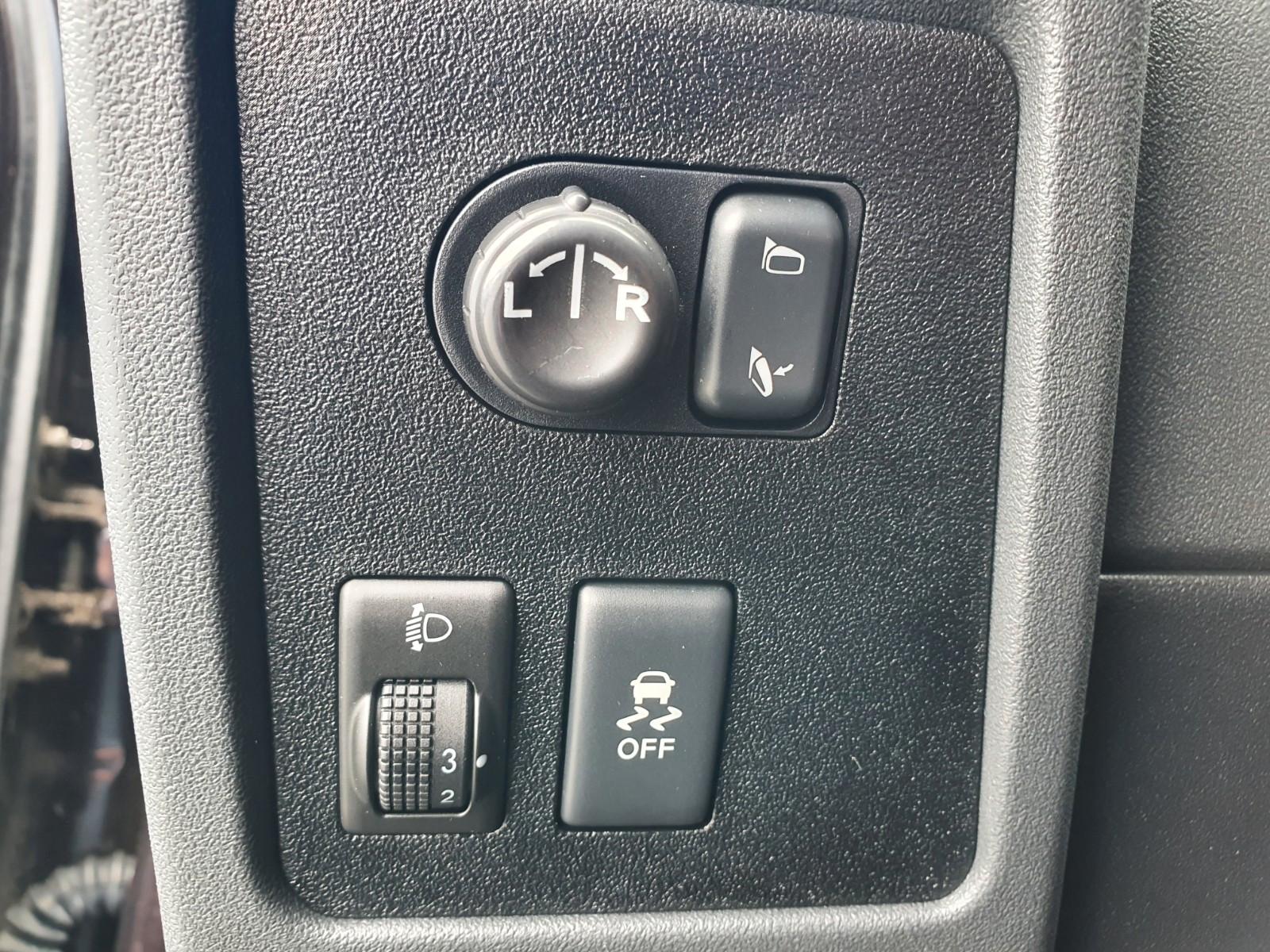 Car Image 26