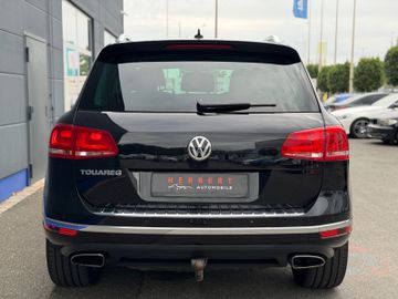 Volkswagen Touareg - 10