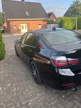 BMW 320i - - BMW 320: Limousine