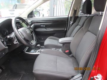 Mitsubishi Outlander - 10