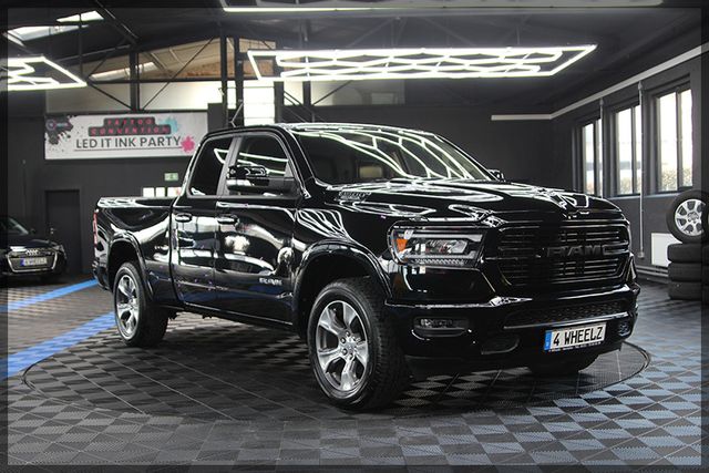 Dodge RAM 5.7 HEM CREW CAB LARAMI CAM / LEDER / ANDROI