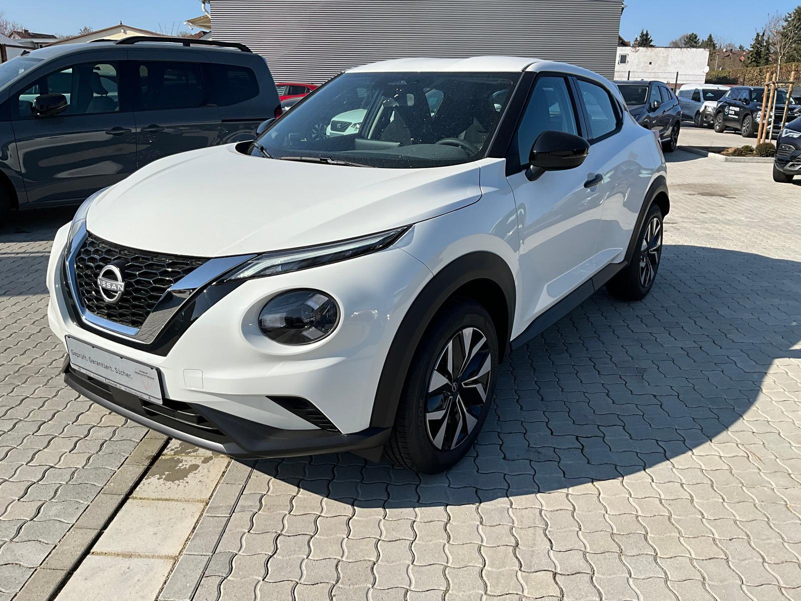 Nissan Juke Acenta  6-Gang Schaltgetriebe, Klimaautomat