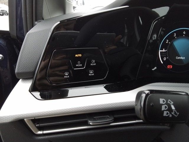 Fahrzeugabbildung Volkswagen Golf VIII TSI Move