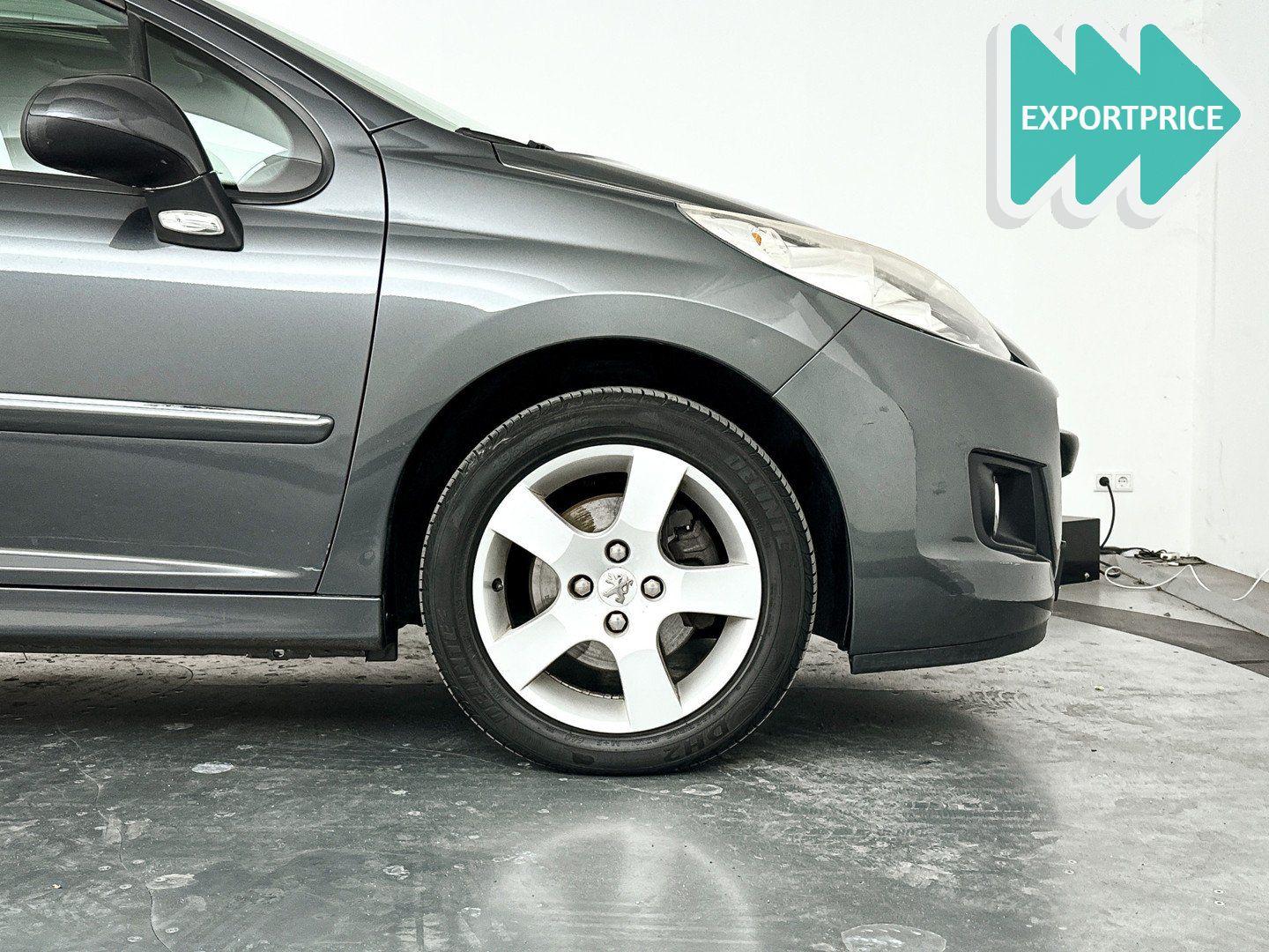 Peugeot 207 2009 — photo 27