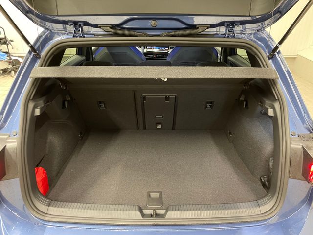 Golf VIII GTE 1.5 TSI eHybrid LED TRAVEL NAV