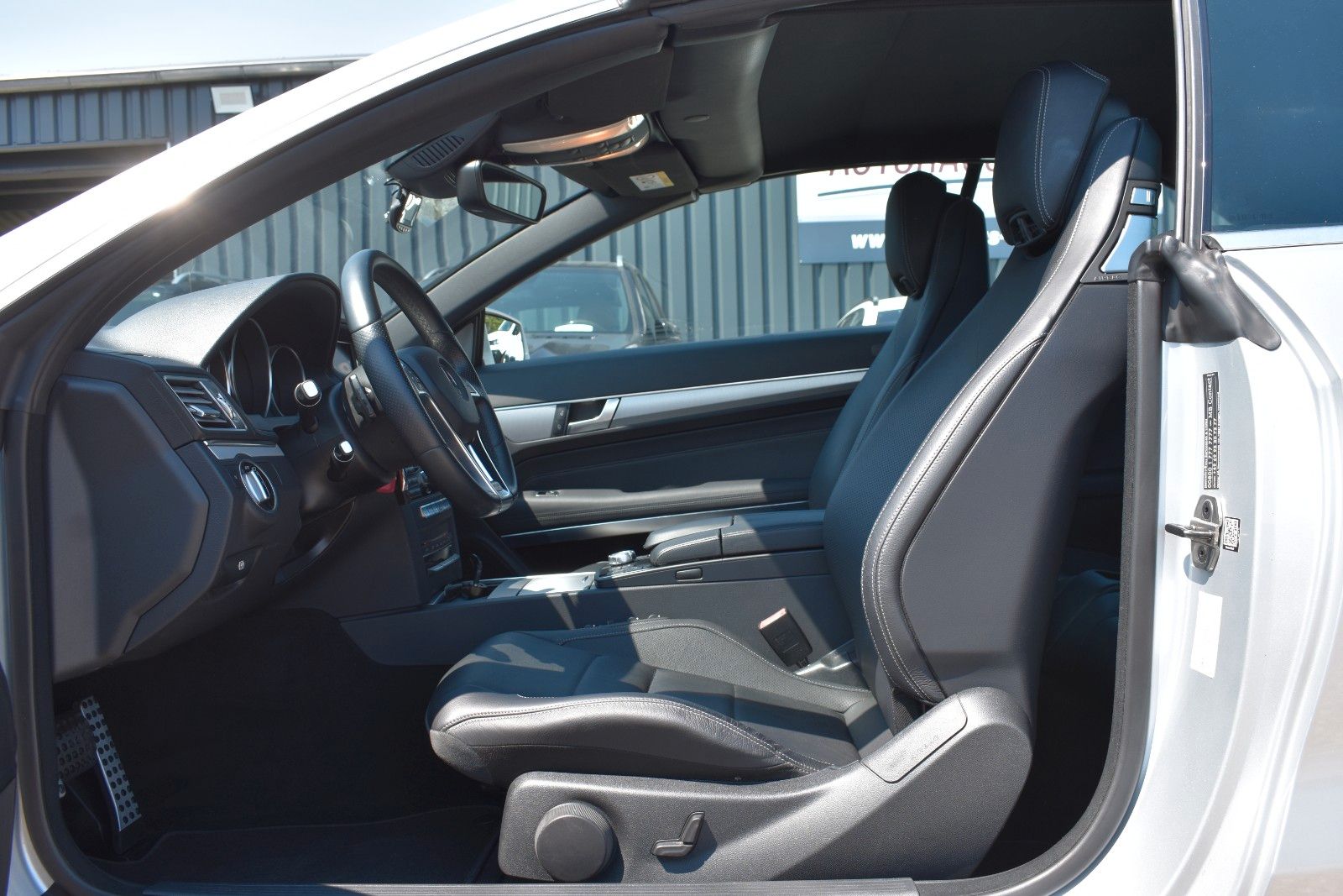 Fahrzeugabbildung Mercedes-Benz E 350 Cabrio /AMG Line /Harman Kardon/LED/Kamera
