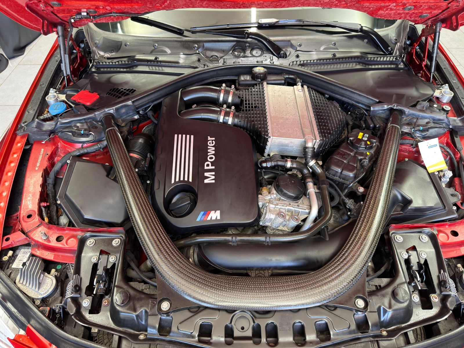 Fahrzeugabbildung BMW M4 Competition Coupe |NGM|LCI|H/K|DE-FZG