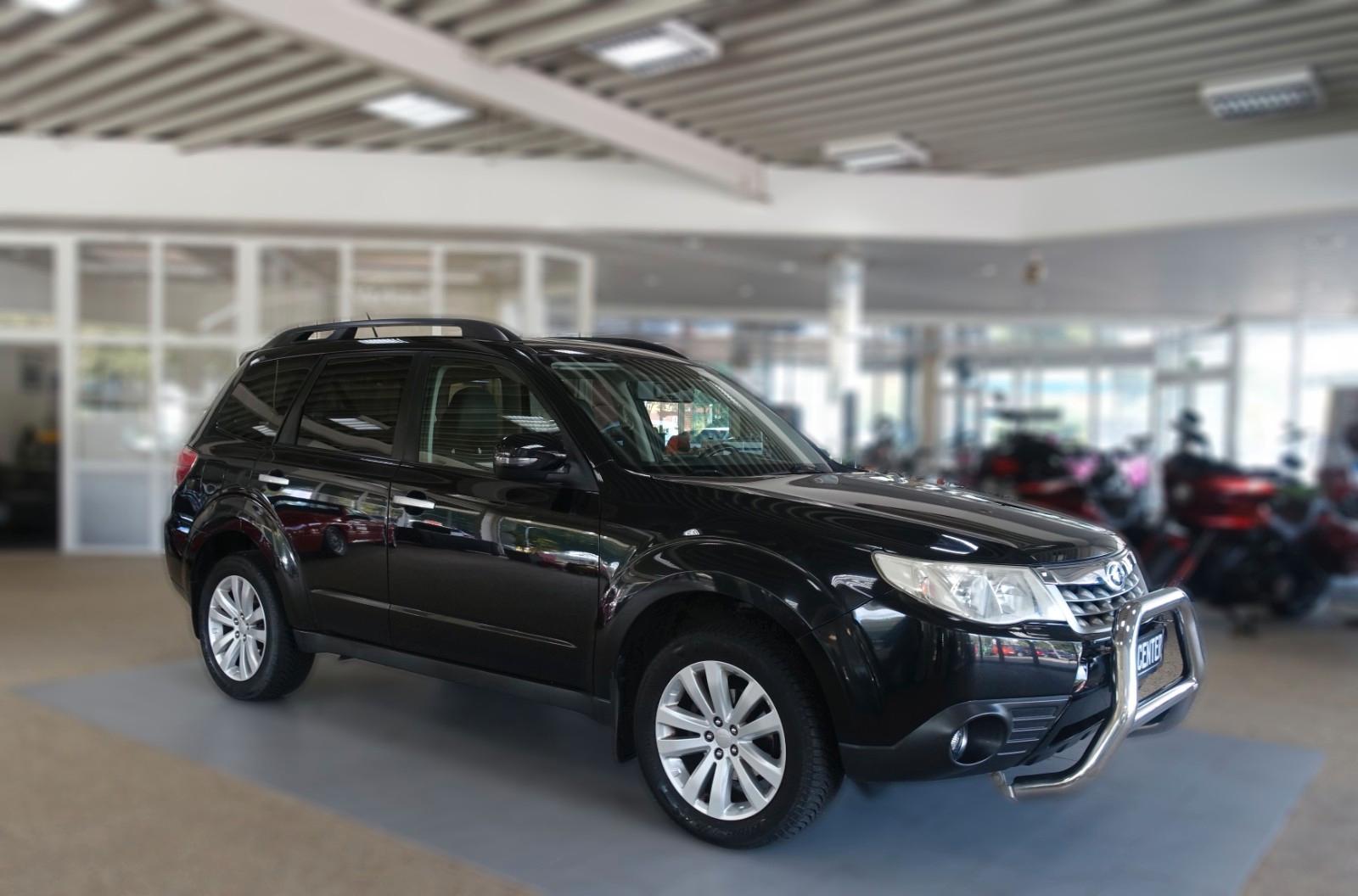 SUBARU FORESTER 2.0 150ch 4X4 EXCLUSIVE - CUIR - TOIT OUVRANT - CAMÉRA DE RECUL - XÉNON - SIÈGES CHAUFFANTS