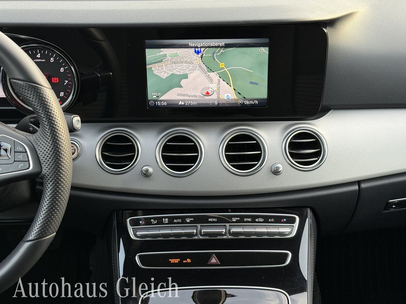 Fahrzeugabbildung Mercedes-Benz E 250 Avantgarde Navi/Autom./Klima/LED/Sitzhzg.