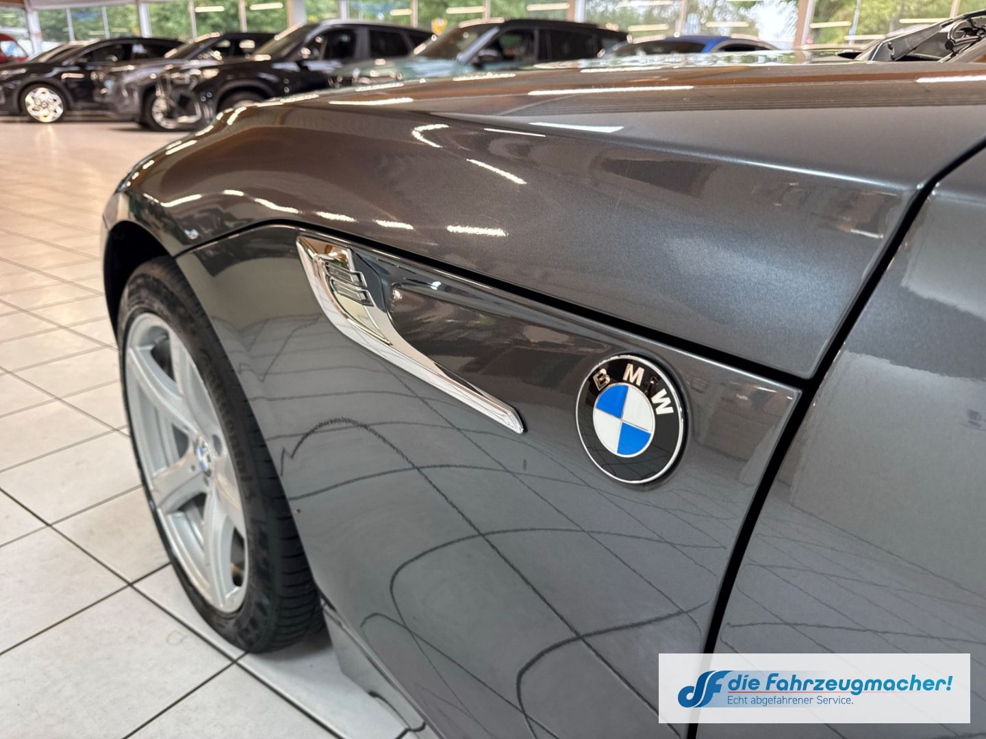 Fahrzeugabbildung BMW Z4 sdrive 18 i Roadster El. Verdeck AD Leder Xen