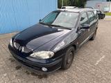 Renault Megane Grandtour RXE 1.6 16V - Renault Megane aus 2000: Kombi