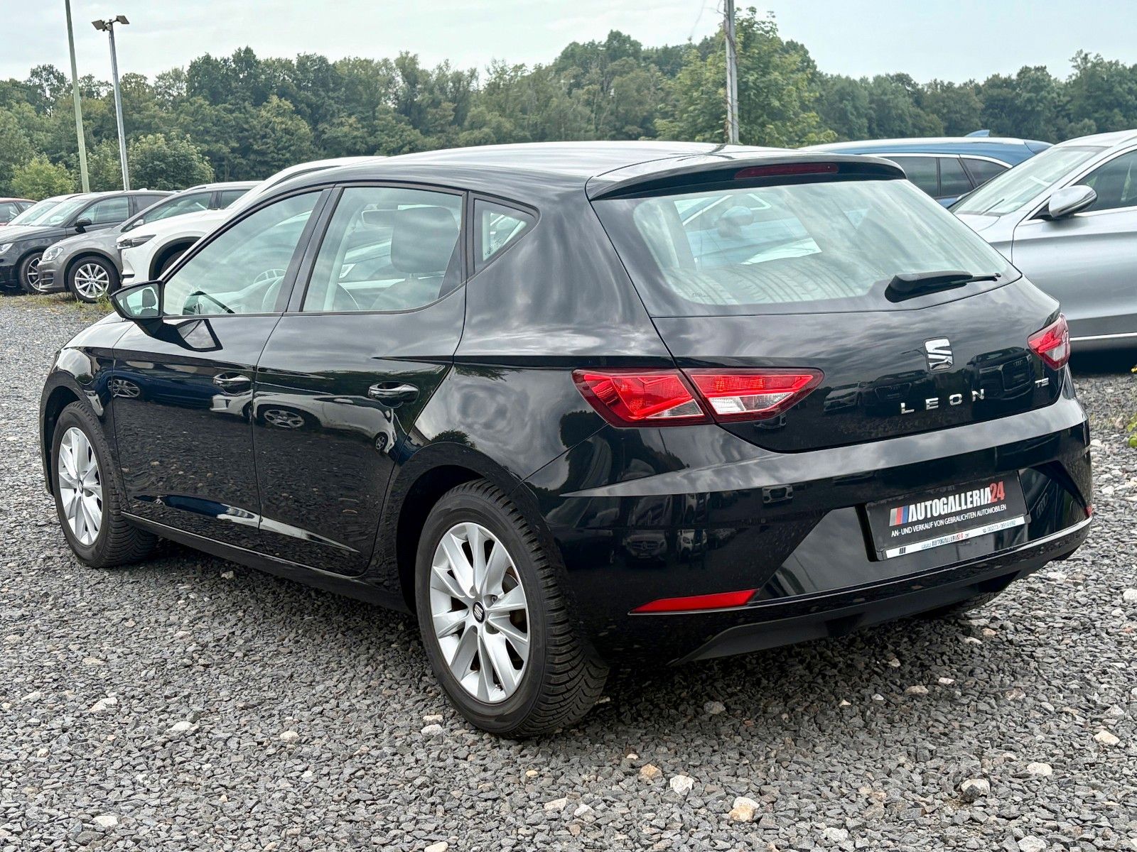 Fahrzeugabbildung SEAT Leon Style 1.4 TSI Klima SHZ Tempomat SPORTLENKR