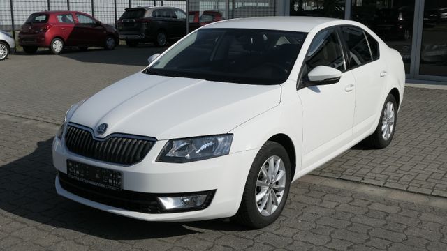 Skoda Octavia Lim. Ambition/AHK/Sitzhezung/Tempomat