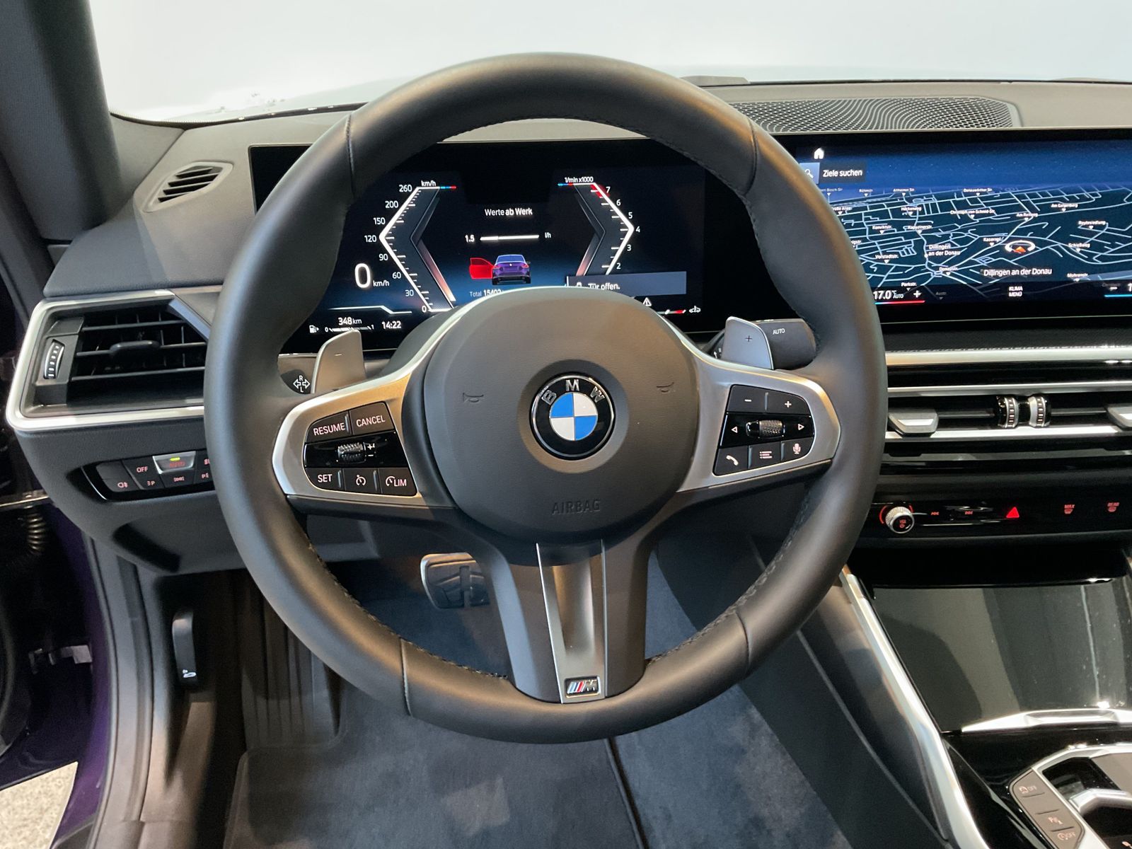 Fahrzeugabbildung BMW 220i | M Sportpaket | M Sportfahrwerk | 18" LMR
