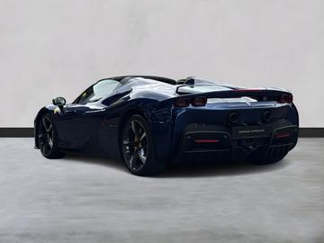2021 Ferrari SF90 照片 9