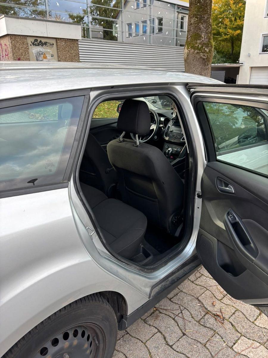 Ford Focus 2015 — photo 6