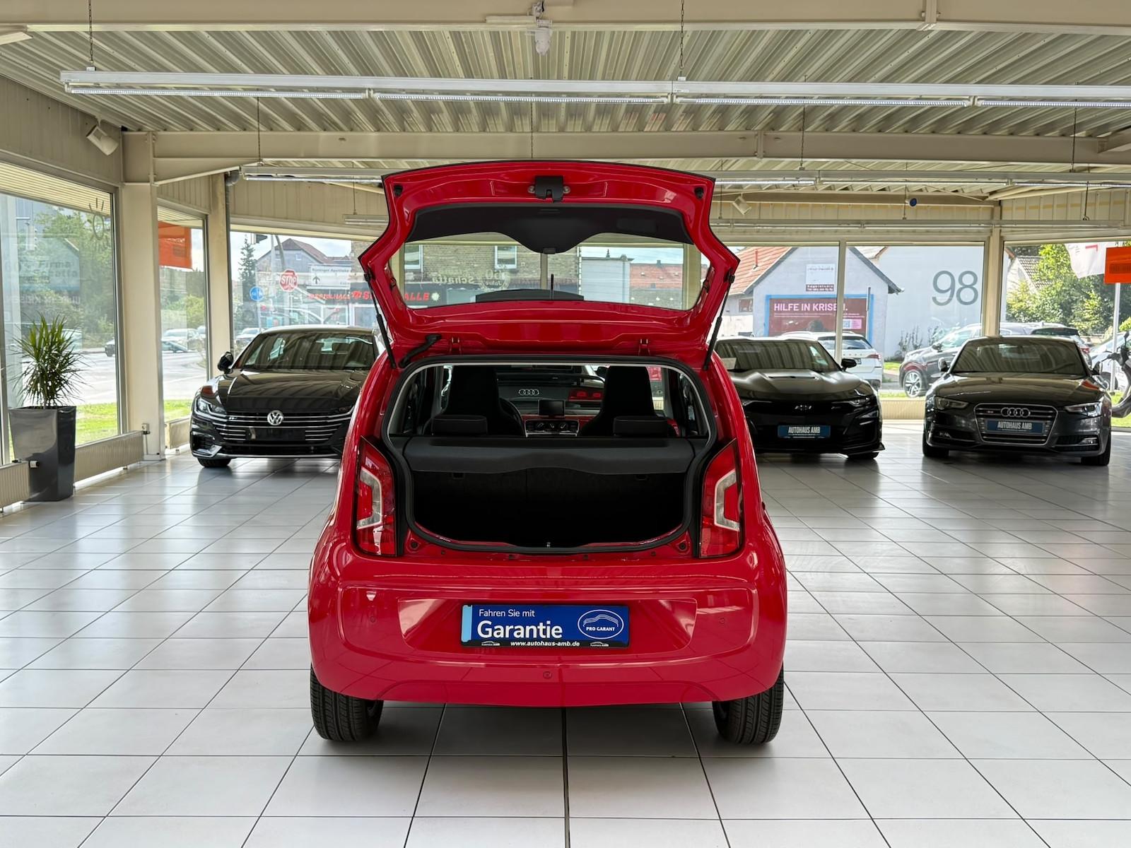 Volkswagen up! 1.0 cheer Panorama Navi Sitzheiz. PDC GRA