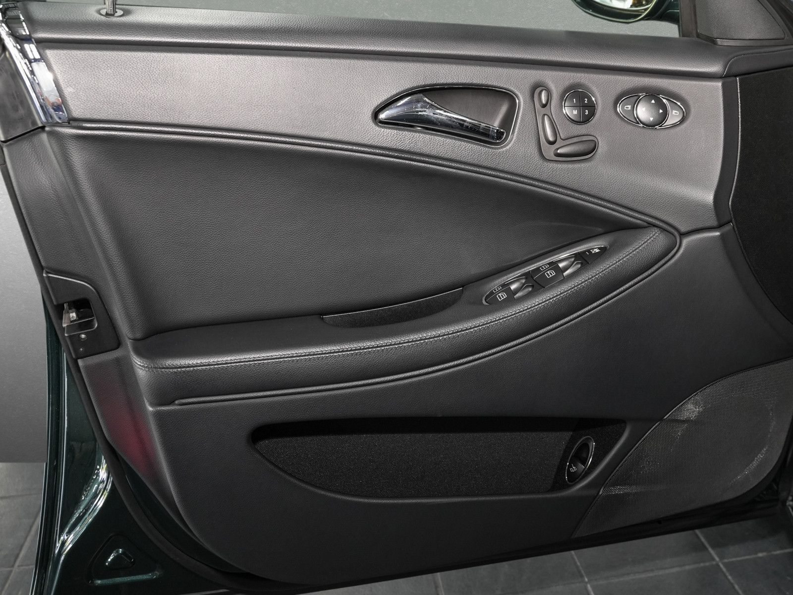 Fahrzeugabbildung Mercedes-Benz CLS 350 CGI - CarPlay|Kamera|Sitzklima|BiXenon