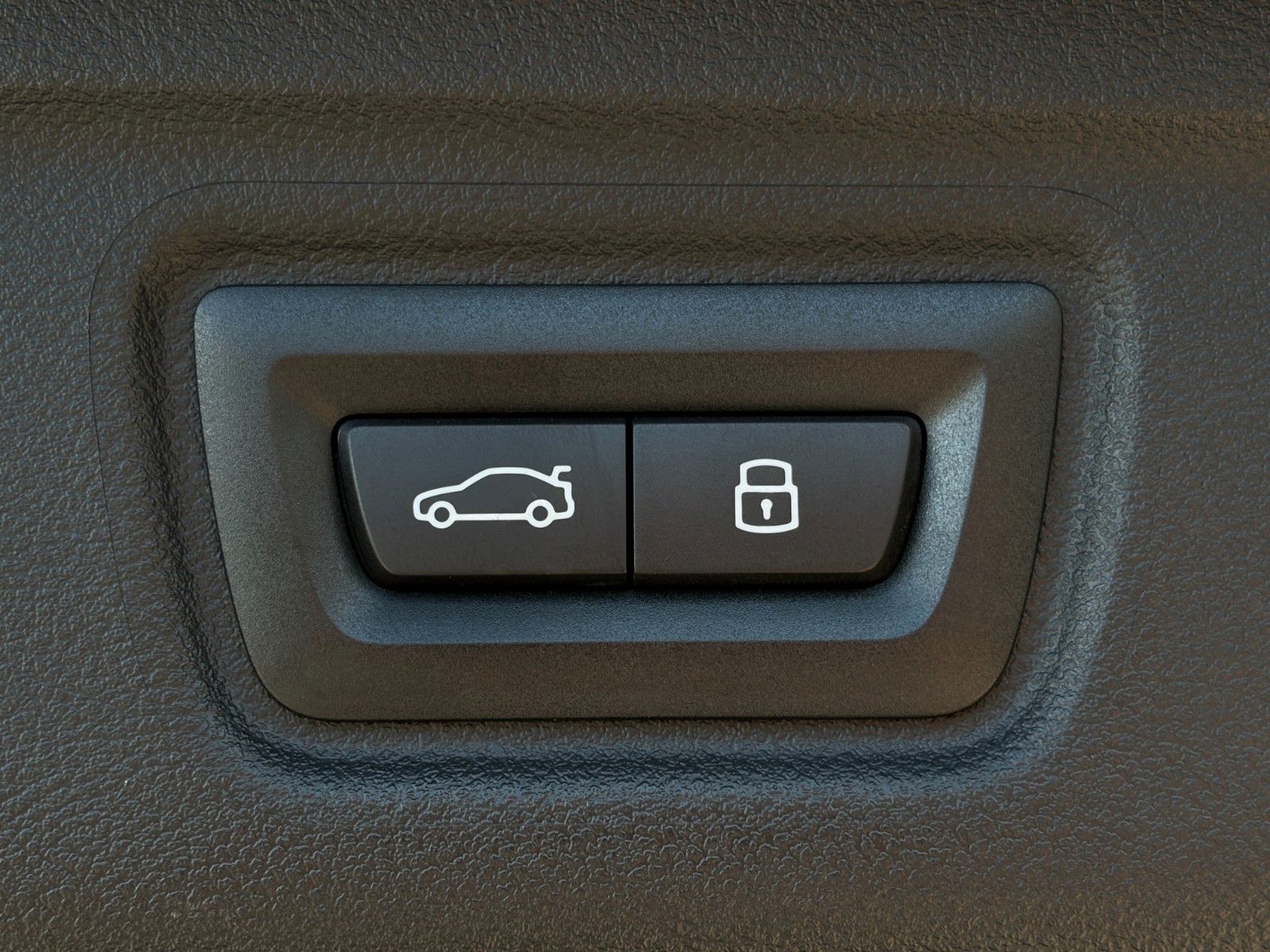 Fahrzeugabbildung BMW M3 Touring xDr Comp H&K LHZ HuD LHZ SBL Compound