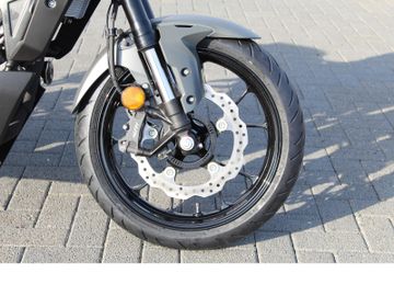 Honda CB125R